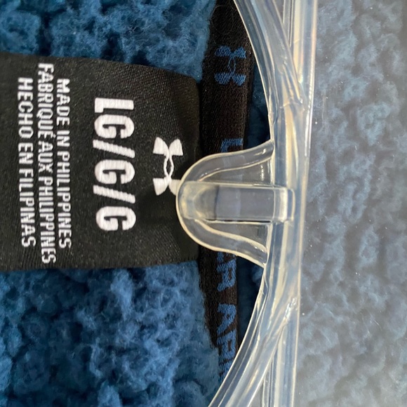 Under Armor fleece jacket - Picture 3 of 4